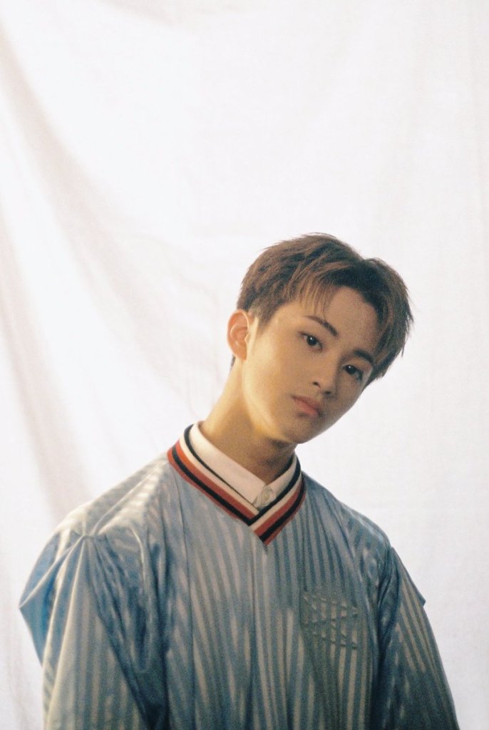 [TEASER] MARK x Xiumin – ‘Young &&nbsp;Free’