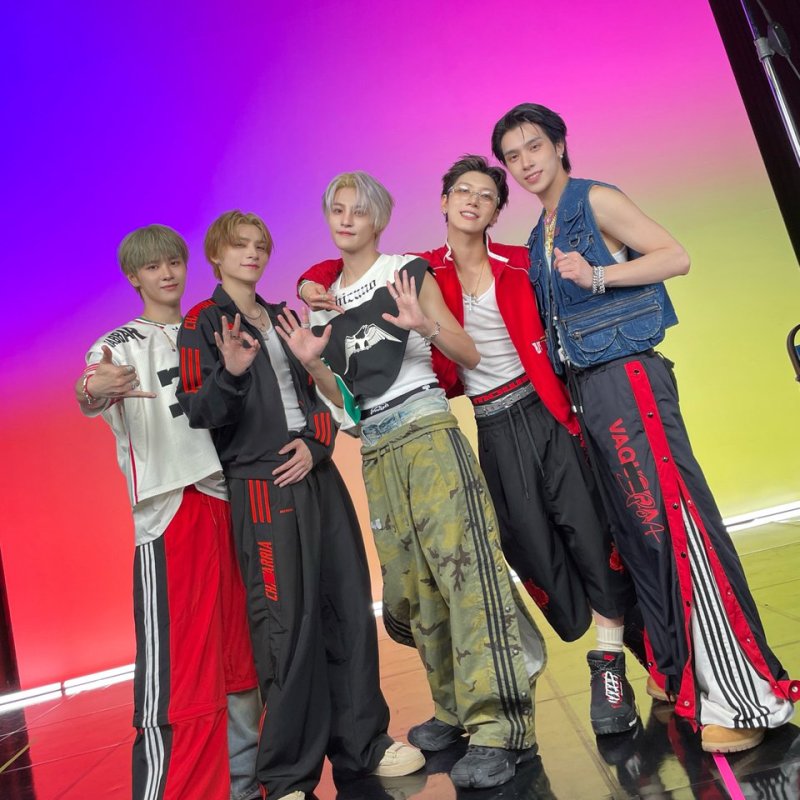 [CONTENT] WayV : Big&nbsp;Bands