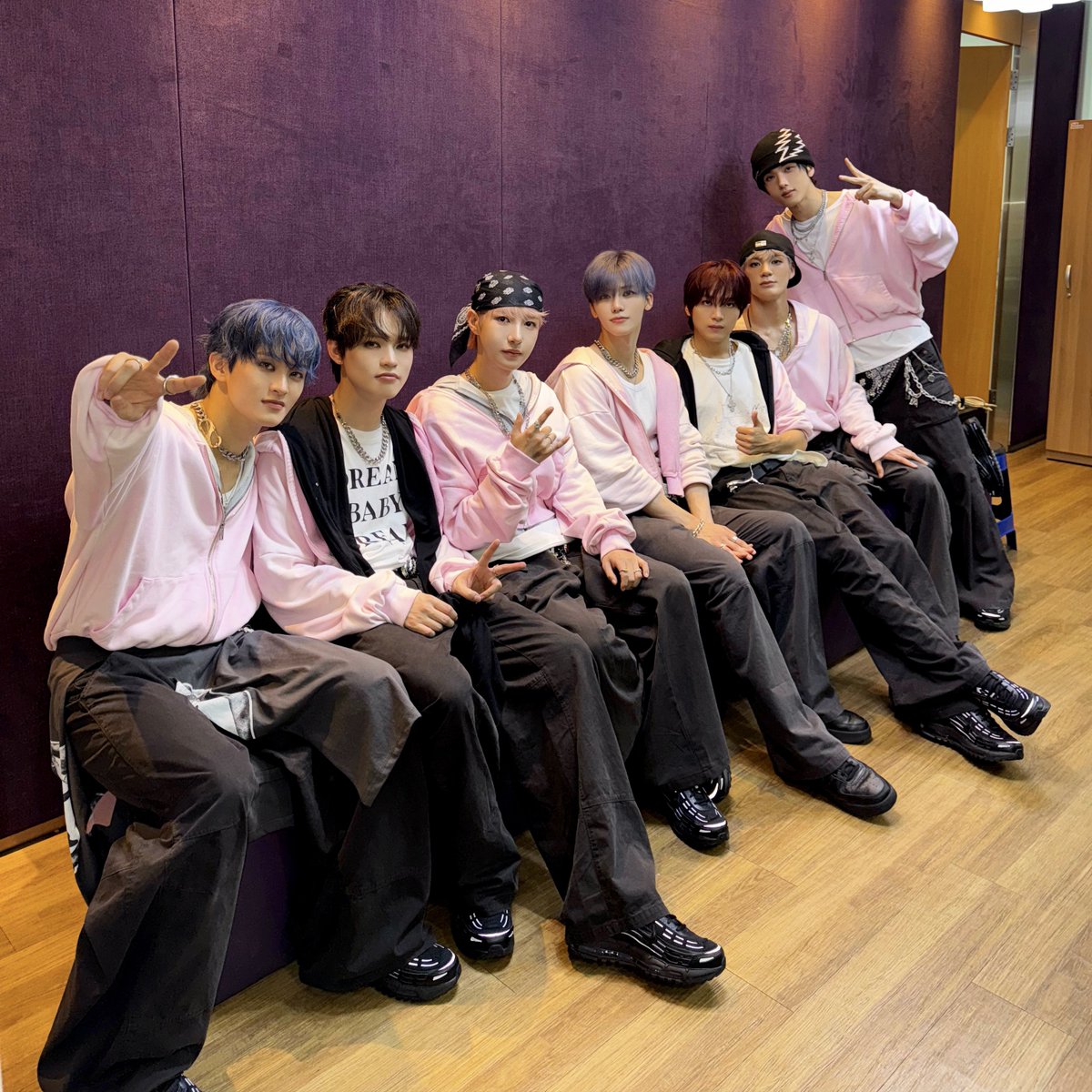 💿 NCT DREAM 5th Full Album – Go Back To The Future – NCTzen BASIC