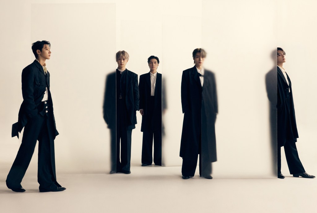 💿WayV Winter Special Album – Eternal White – NCTzen BASIC