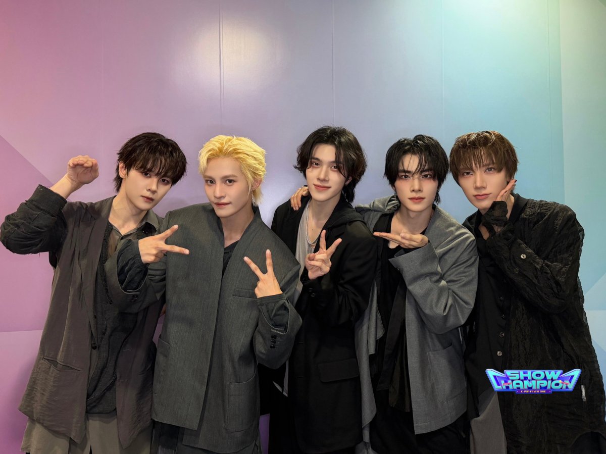 [BTS] WayV – ‘Vision Wings’ Promotion&nbsp;Behind