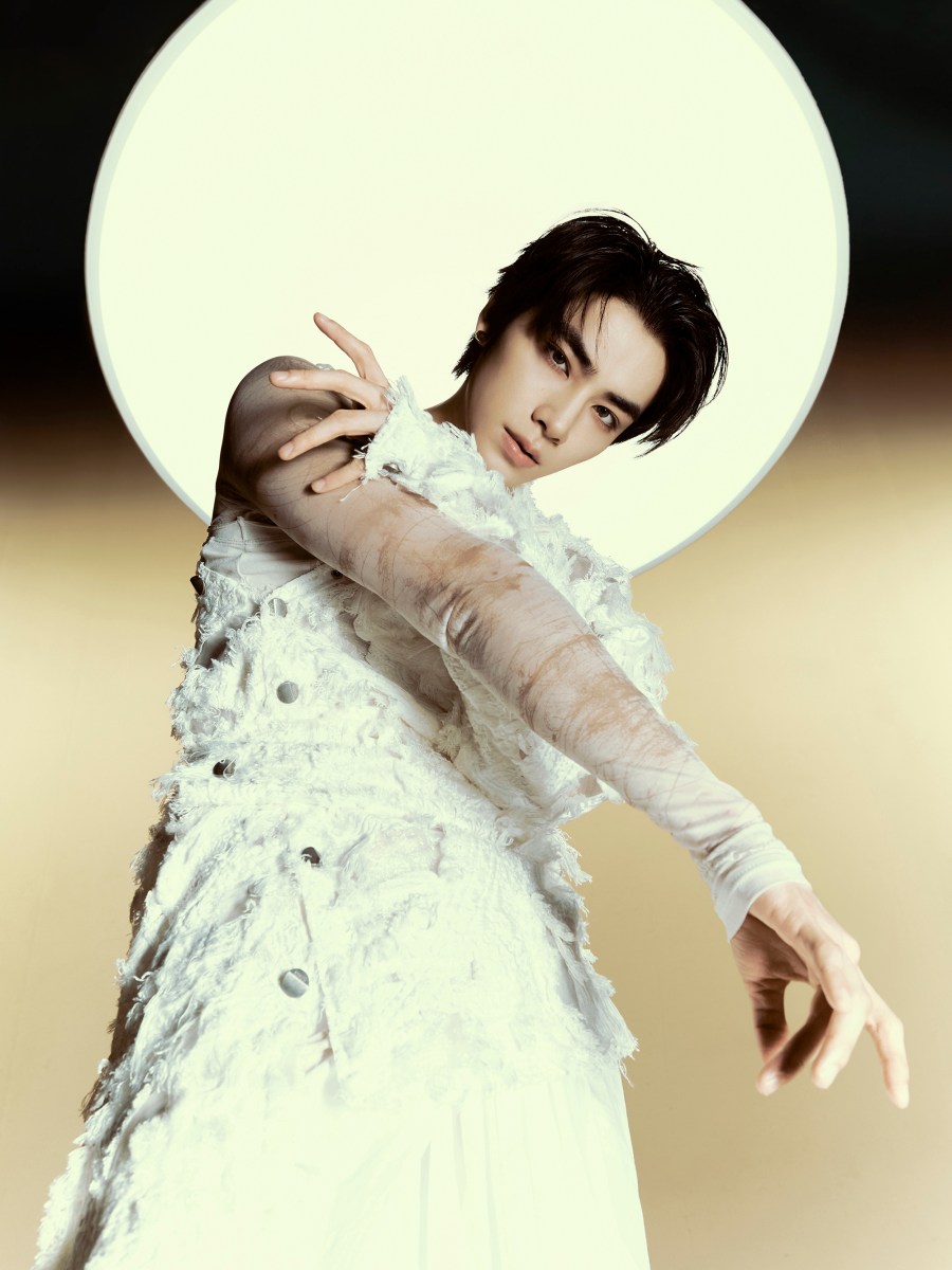 [COMEBACK TEASER] WayV ‘Vision Wings’ –&nbsp;XIAOJUN